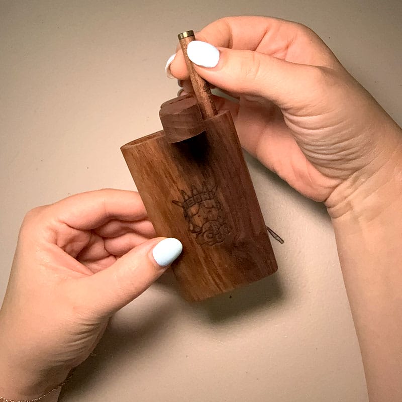 How To Use A One Hitter Dugout For Weed