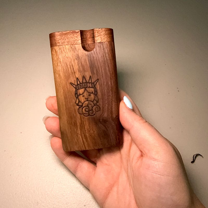 How To Use A One Hitter Dugout For Weed