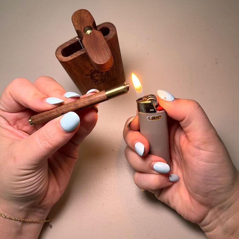 How To Use A One Hitter Dugout For Weed